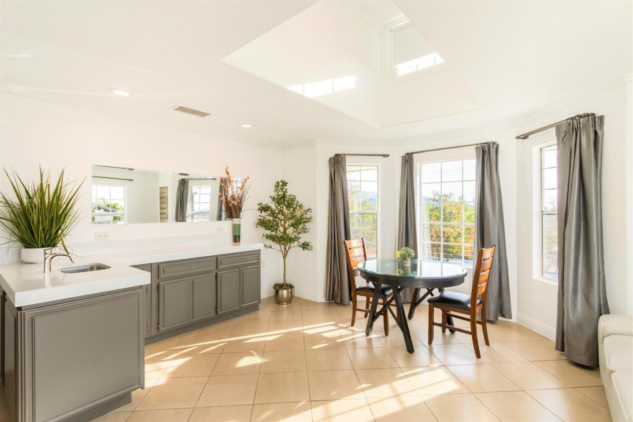 Villa Inn- Adult Only- Temecula Wine Country מראה חיצוני תמונה